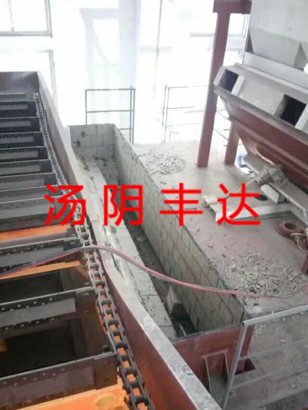微(wēi)晶鑄石闆施工(gōng)現(xiàn)場(chǎng)